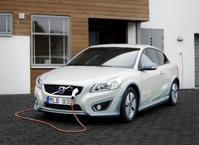 Volvo-C30-Electric-front-view
