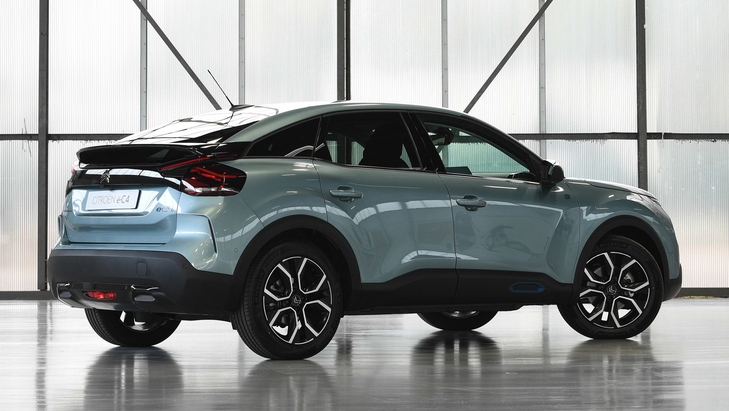 Ситроен 2021. Citroen 2021. Ds4 2021. Ситроен старые модели кроссоверов.