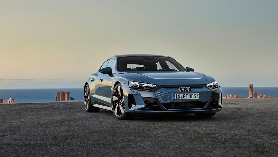 Стали відомі українські ціни на електромобіль Audi e-tron GT: поки що орієнтовні