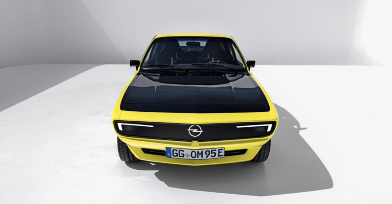 Електричне спорткупе Opel Mantra нашпигували технологіями та випустили в єдиному екземплярі