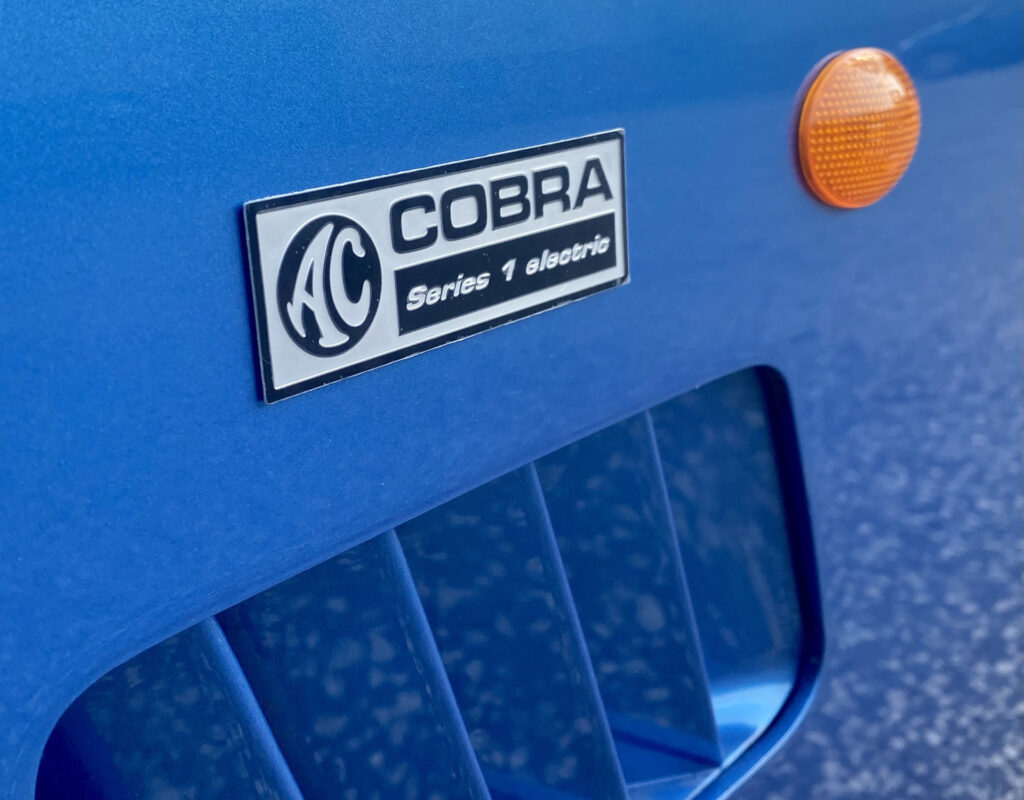 Від 161 500 євро: електрична Shelby Cobra з запасом ходу 240 км вийде обмеженою серією
