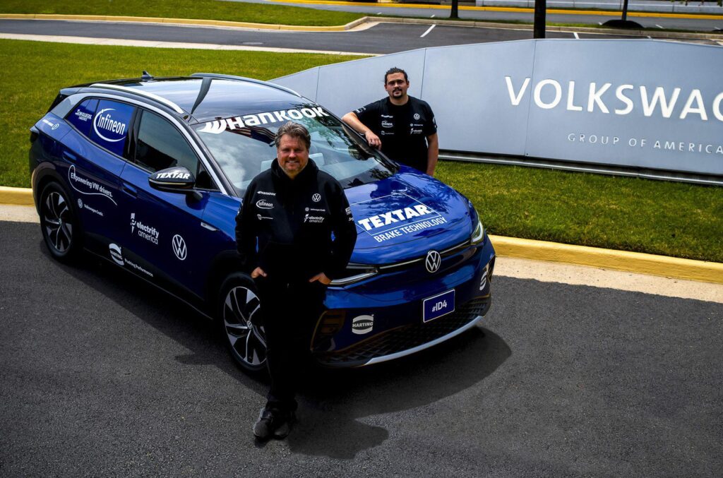 Понад 56 000 км: електромобіль Volkswagen ID.4 встановив світовий рекорд з дальності поїздки