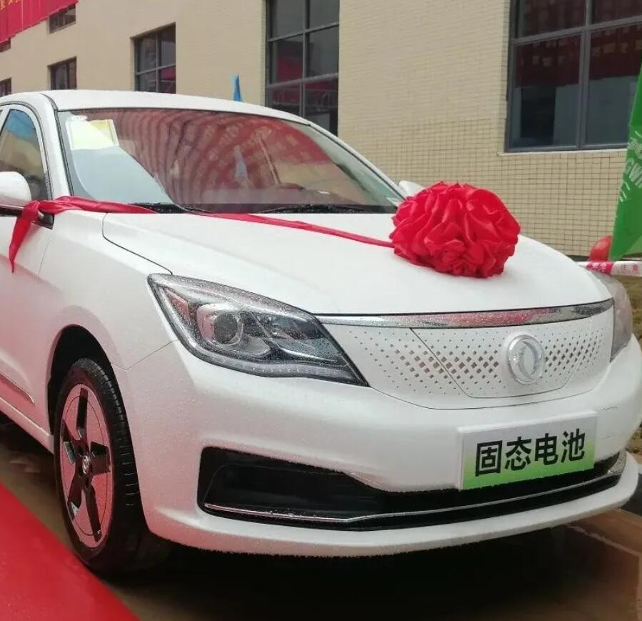 Нова ера: китайці з Dongfeng Motor випустили першу партію електромобілів з твердотілими акумуляторами