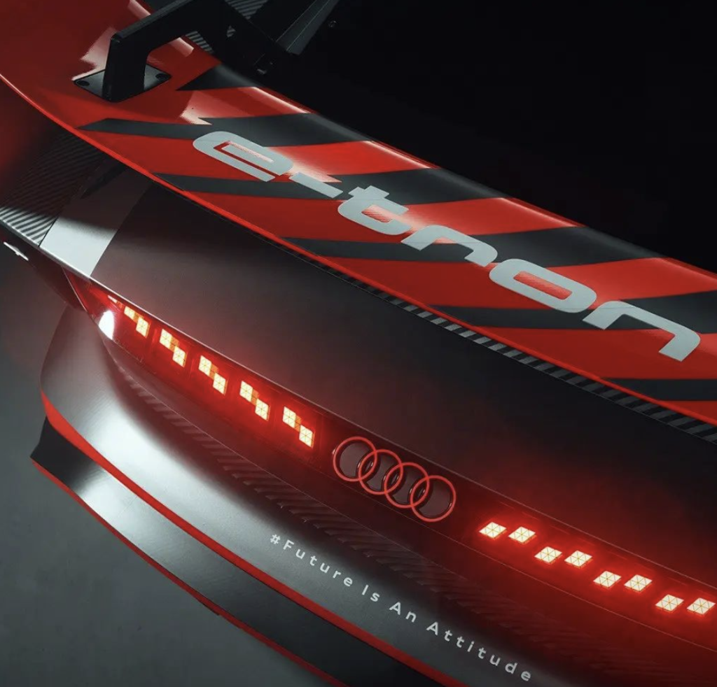 Побудований з нуля електромобіль Audi S1 e-tron quattro Hoonitron подрифтує у новому випуску автошоу Gymkhana