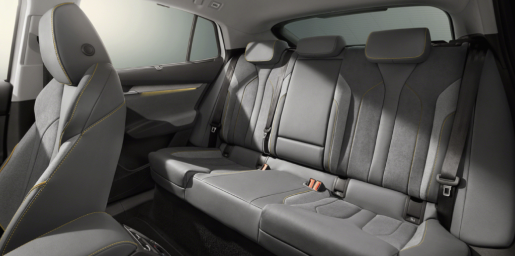 Потужний та стильний: Skoda представила свій новий електромобіль - електричне крос-купе Enyaq Coupé IV