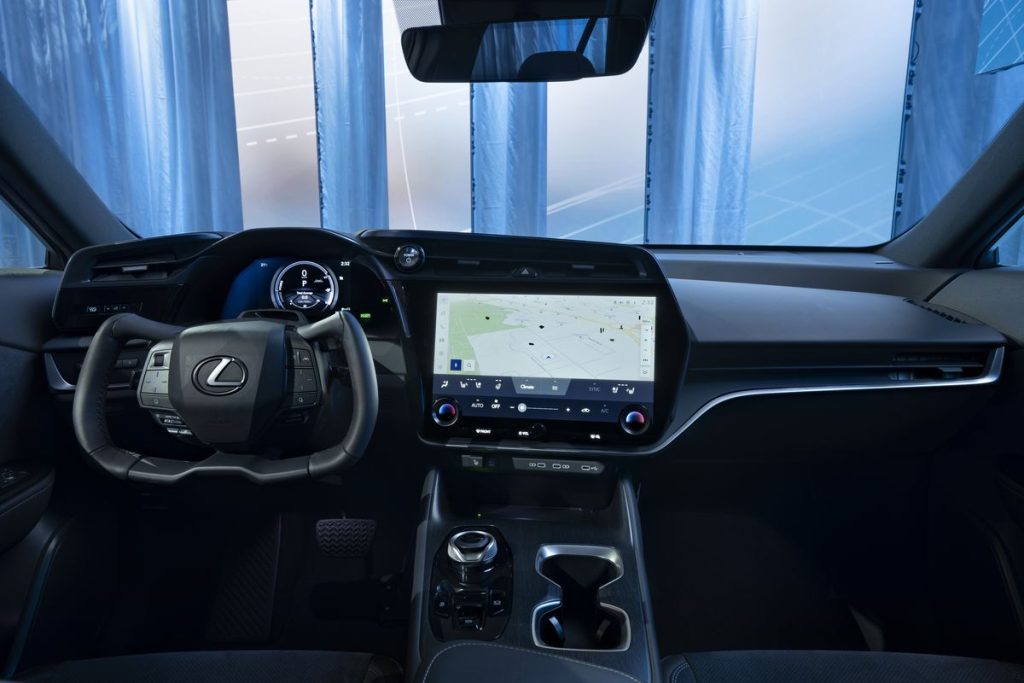 300 к.с. та 400 км на одному заряді: Lexus представив електричний кросовер RZ 450e