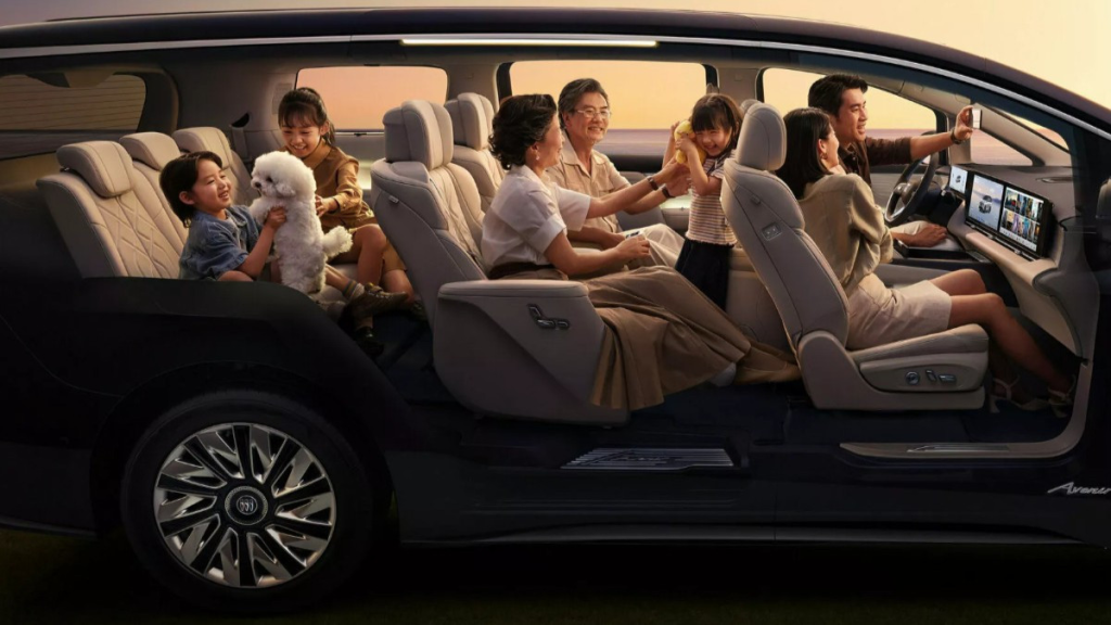 От $62 000: официально представлен гибридный минивэн Buick Electra Encasa 5 svg%3E