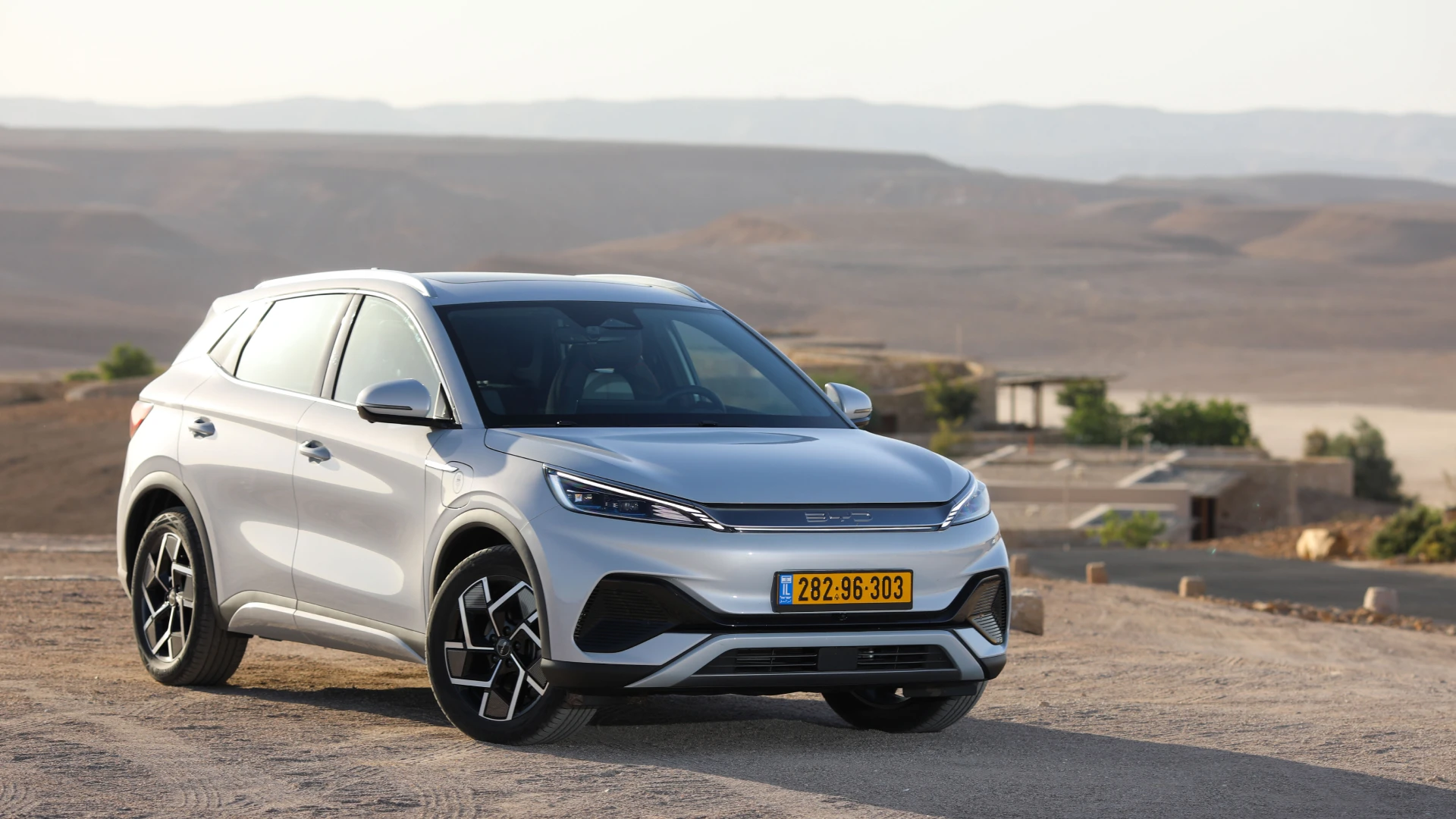 Автомобілі BYD можуть “зливати” інформацію до Китаю, на компанію подали до суду