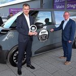 Електричний фургон Renault Trafic E-Tech четвертого покоління на сцені вручення нагороди International Van of the Year 2027